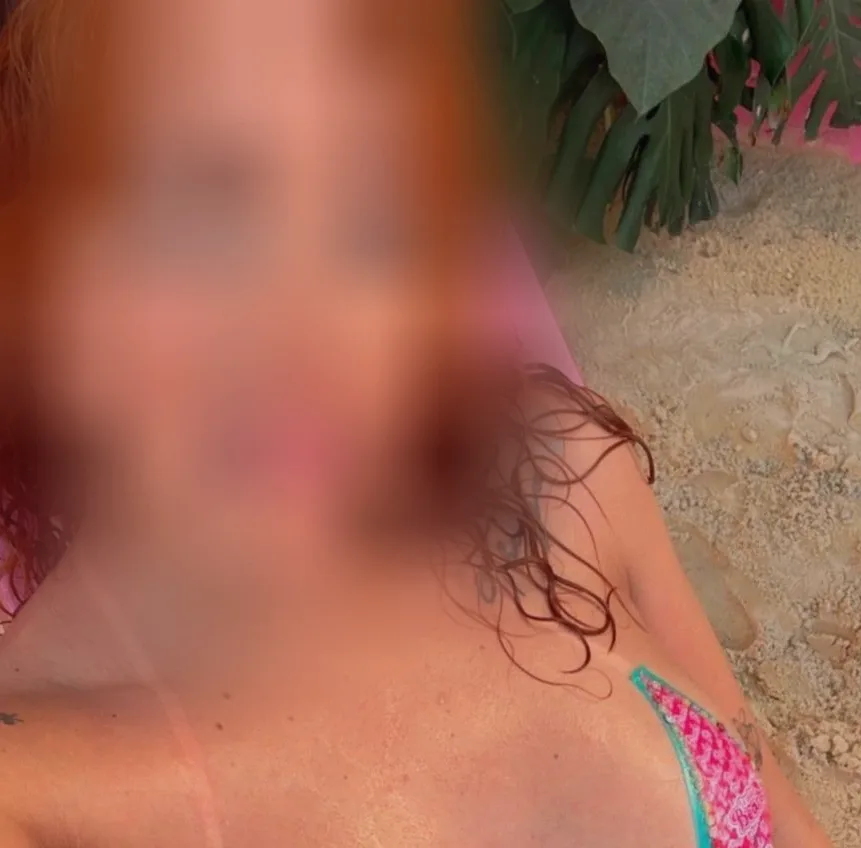Emma, 30
