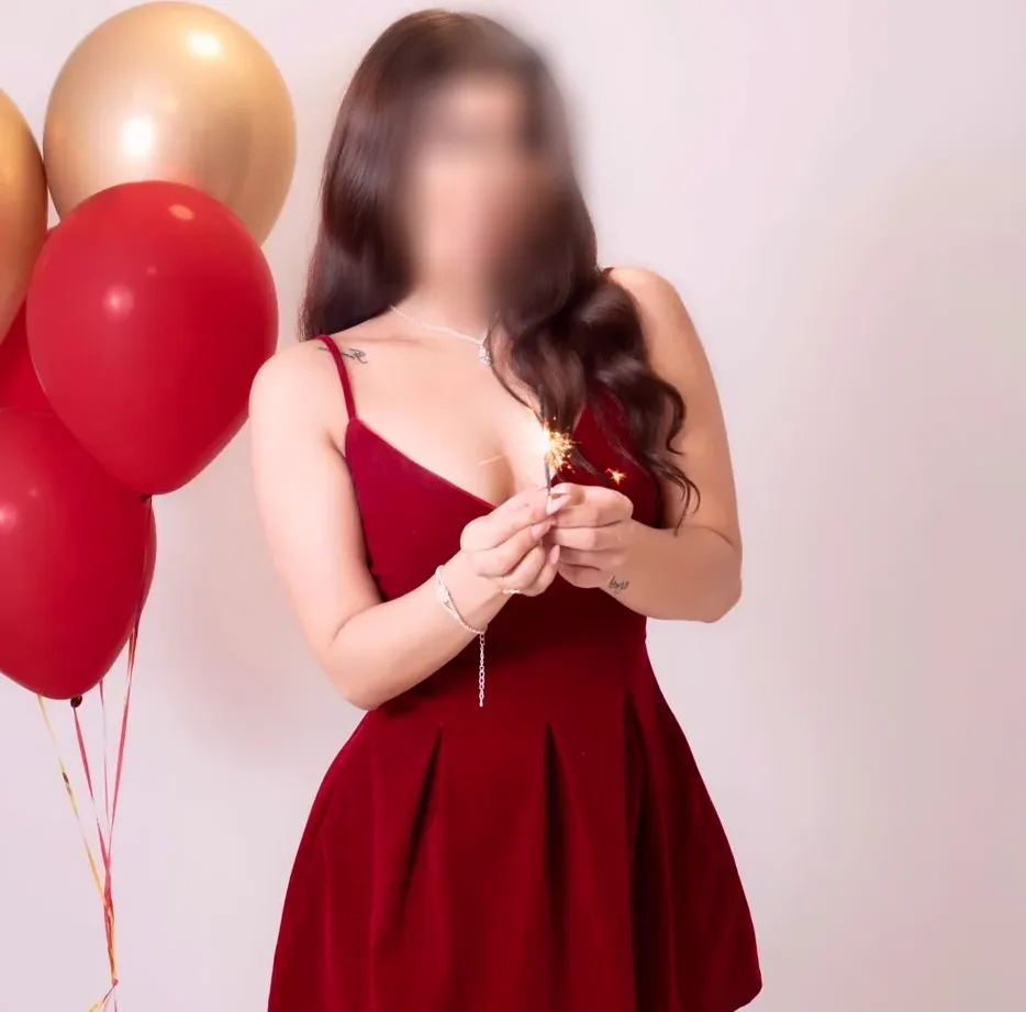 Maike, 24