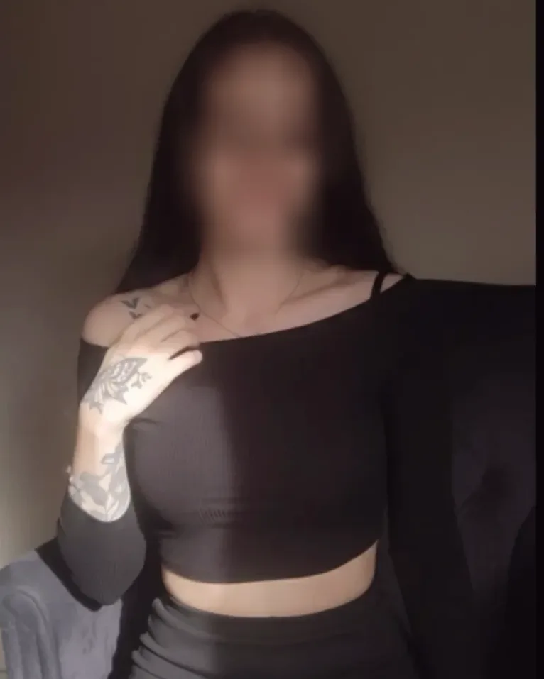Melike, 23